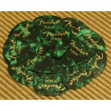 098-0351-771 Fender Thin 351 Green Moto Guitar Picks