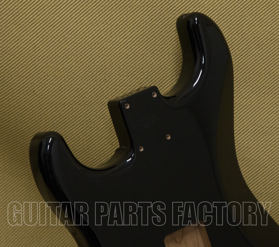 099-8003-706 Fender Black Classic Series 60'S Strat SSS Alder Body