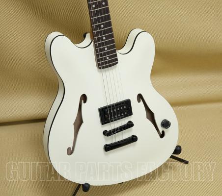 026-2370-505 Fender Tom DeLonge Starcaster Semi-Hollow Guitar Satin Olympic White 0262370505